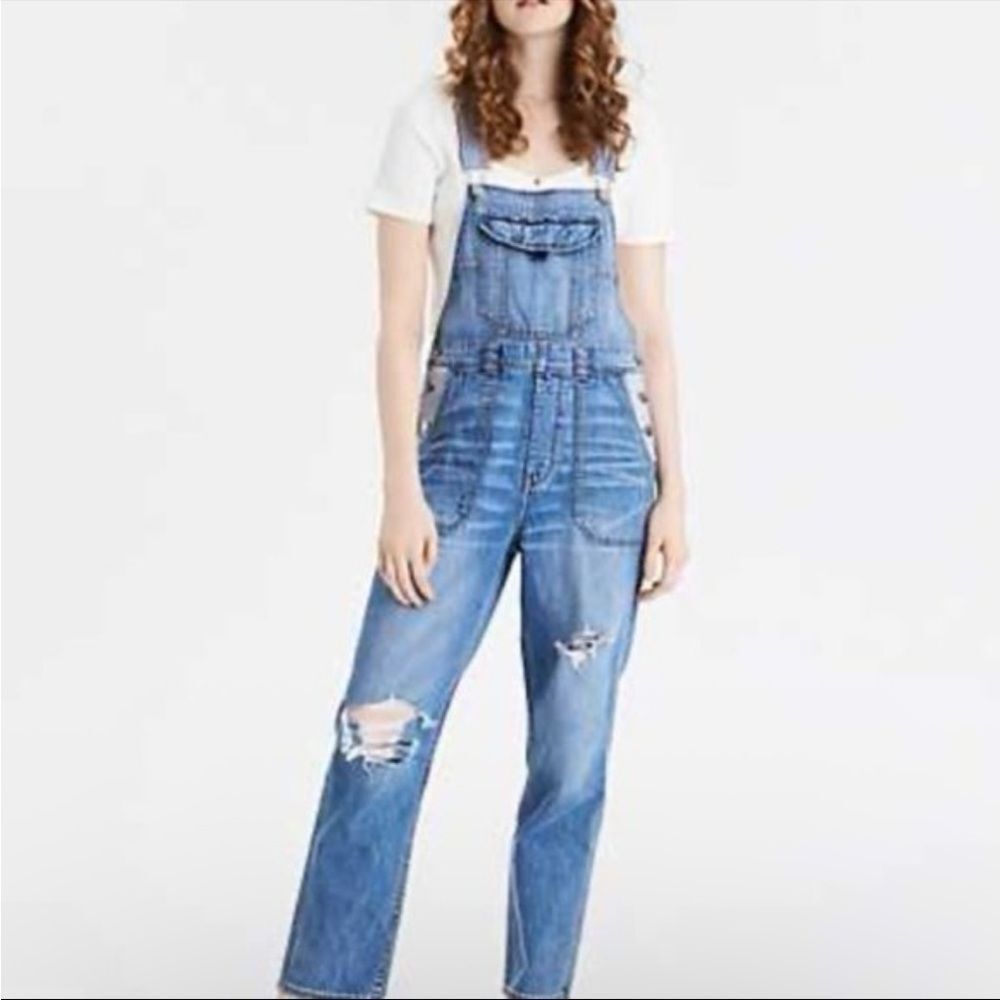 American Eagle 90’s Boyfriend Overalls